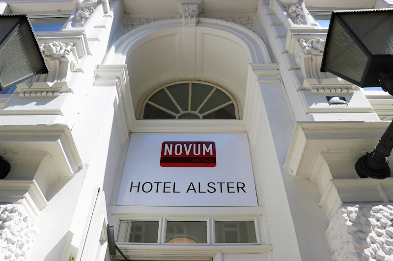 Aussenansicht - Novum Hotel Alster Hamburg